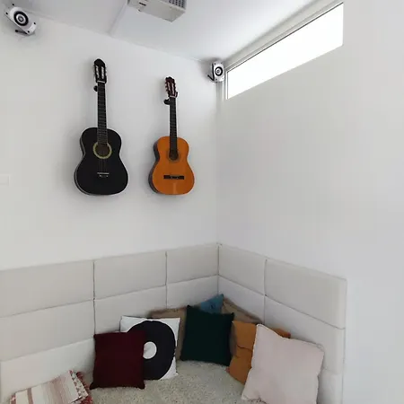 Urokliwy Azyl W Miescie: Komfort I Spokoj, Projektor I Hi-Fi, 6 Minut Kolejka Do Centrum. Poznan Exterior photo