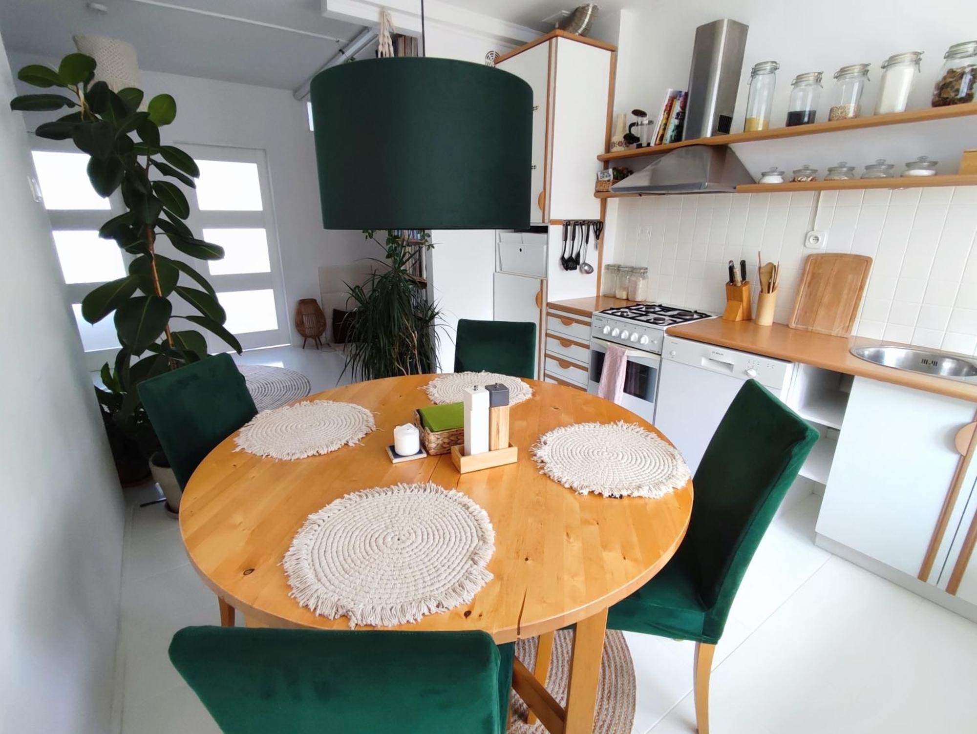 Urokliwy Azyl W Miescie: Komfort I Spokoj, Projektor I Hi-fi, 6 Minut Kolejka Do Centrum. Apartmán *