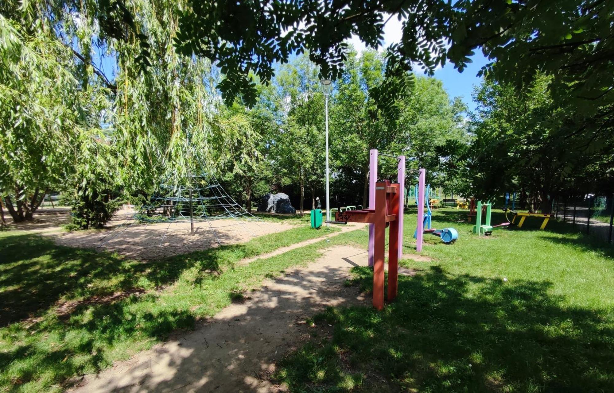 Urokliwy Azyl W Miescie: Komfort I Spokoj, Projektor I Hi-fi, 6 Minut Kolejka Do Centrum. Apartmán *