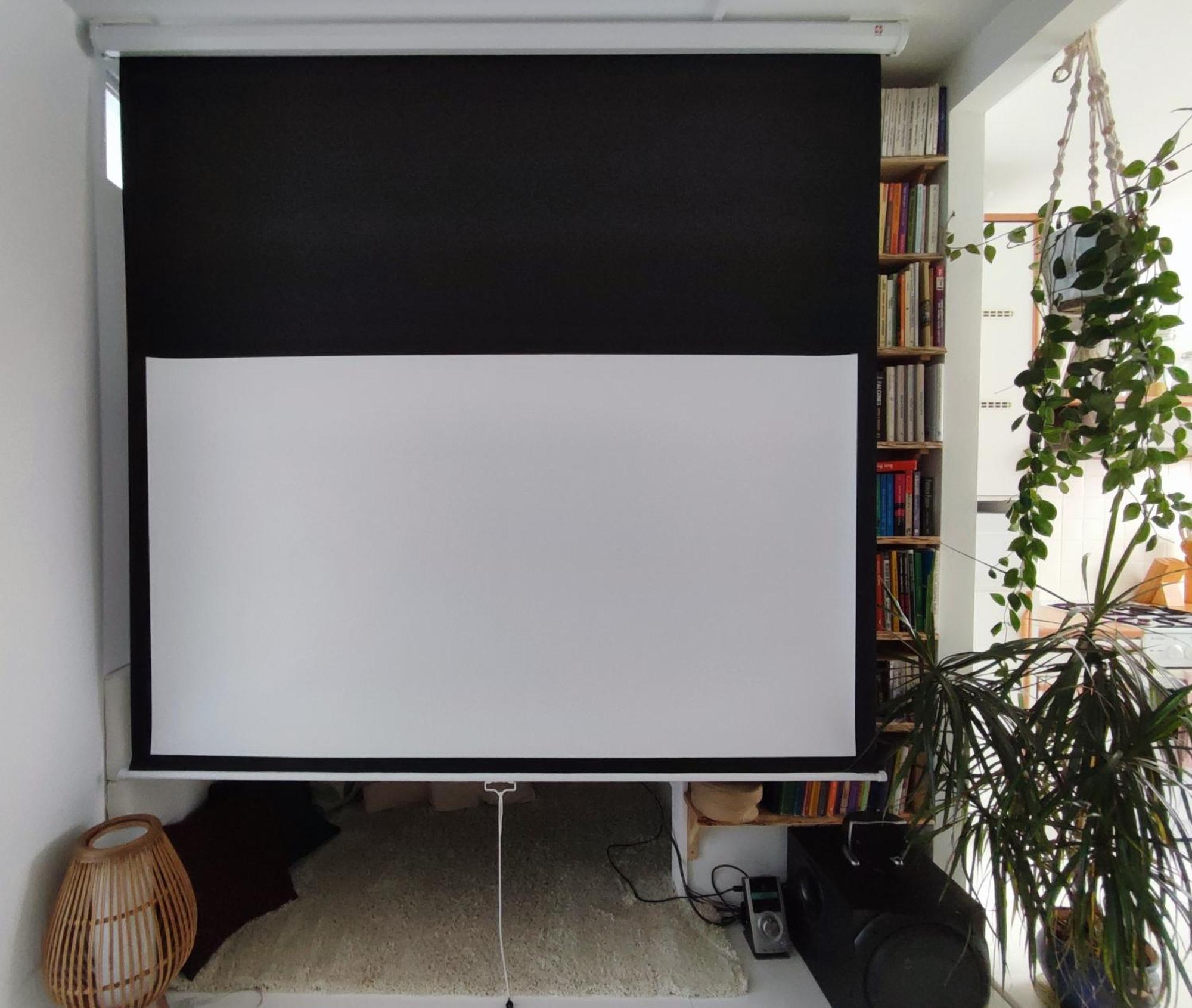 Apartmán Urokliwy Azyl W Miescie: Komfort I Spokoj, Projektor I Hi-fi, 6 Minut Kolejka Do Centrum.